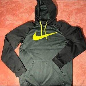 ☘️ Dry-Fit Nike Hoodie ☘️